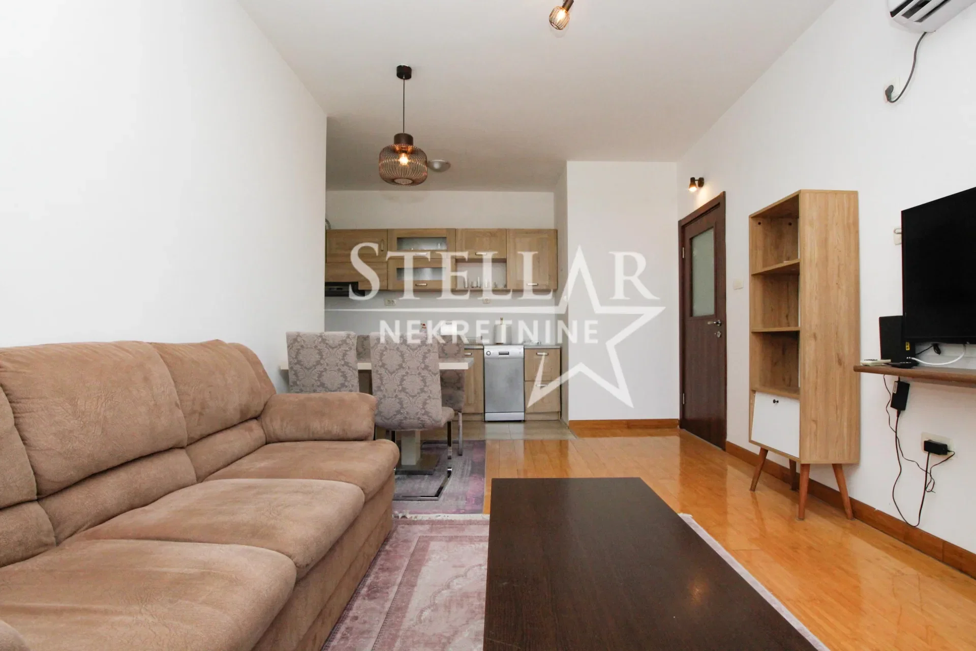 Продаж - Квартира Podgorica, Pobrežje