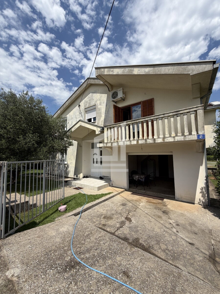 Продажа - Дом Podgorica, Zlatica