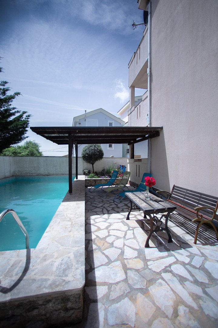 Prodaja - Poslovni prostor Kotor, Krimovica