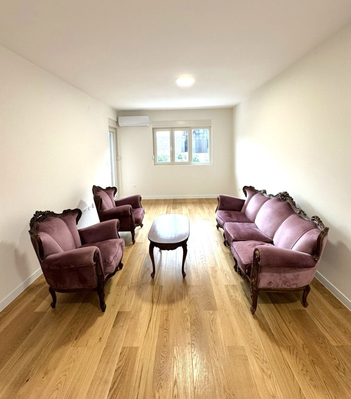 Оренда - Квартира Podgorica, Central Point