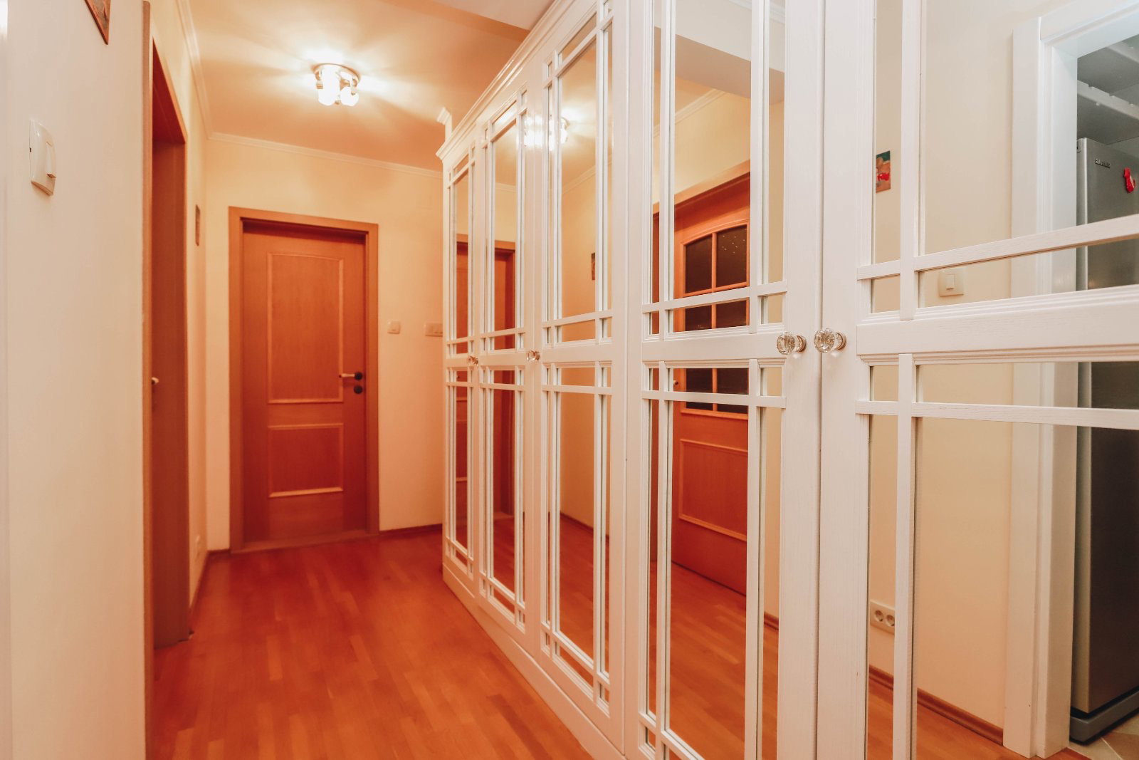 9ac6d94d-6d8b-4f29-a1b6-59da5c46a969.jpg