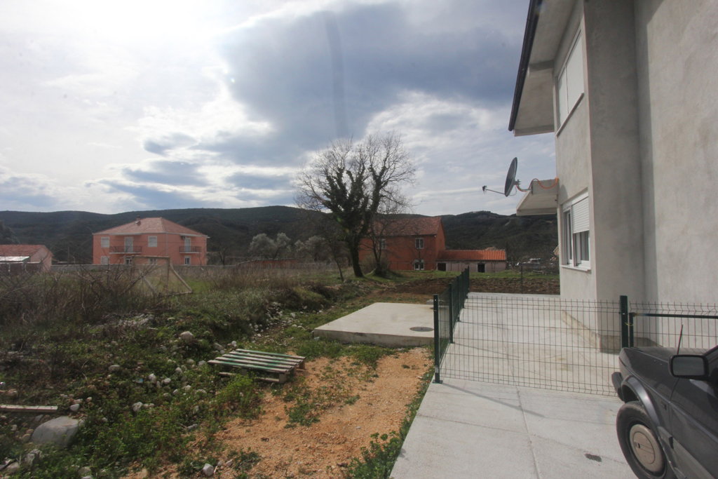 9afbcff8-fc3b-4c80-9a27-7c948860da38.jpg
