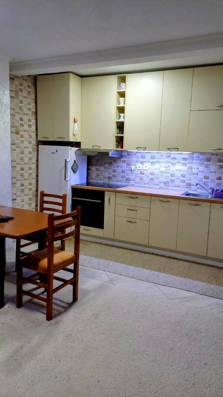 Kiralık - Daire Bar, Makedonsko naselje
