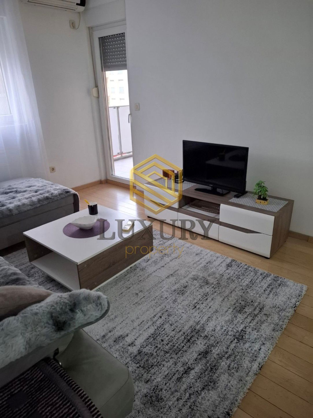 Оренда - Квартира Podgorica, City Kvart