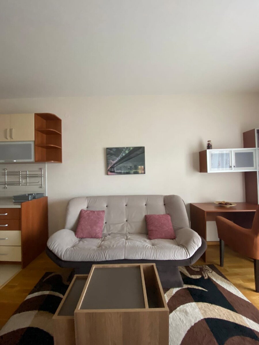 Оренда - Квартира Podgorica, City Kvart