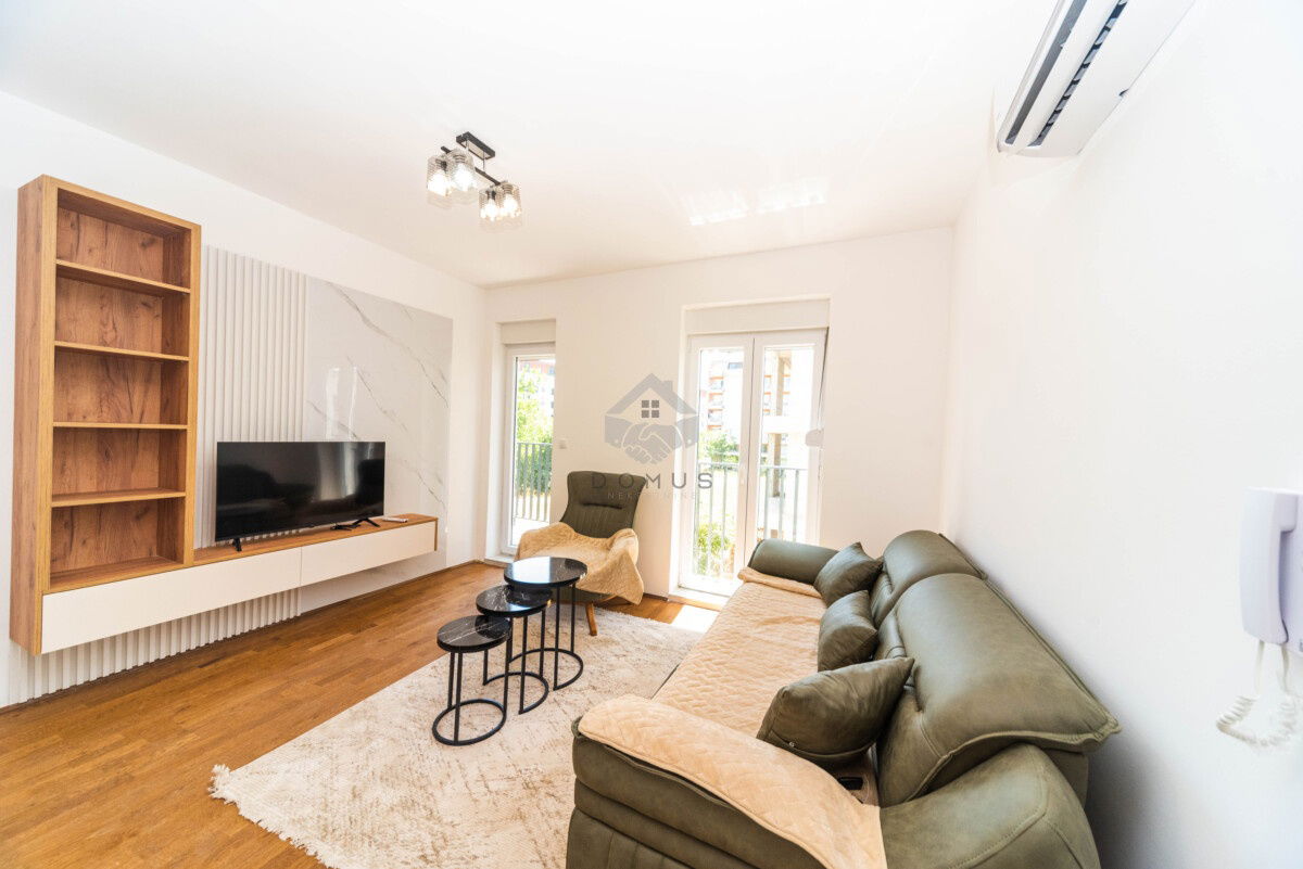 Продаж - Квартира Podgorica, Kruševac