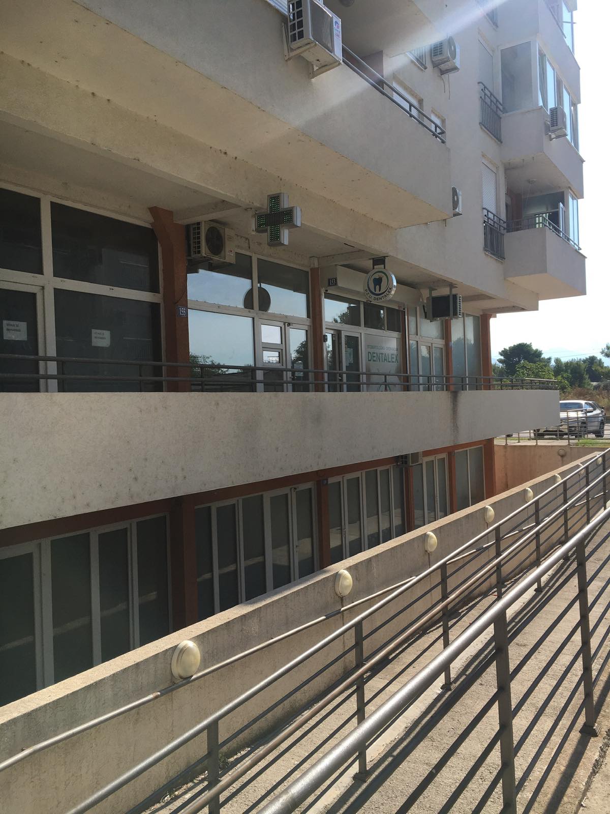 9bd401ee-2efe-46f2-bf0c-b66dbed79da5.jpg