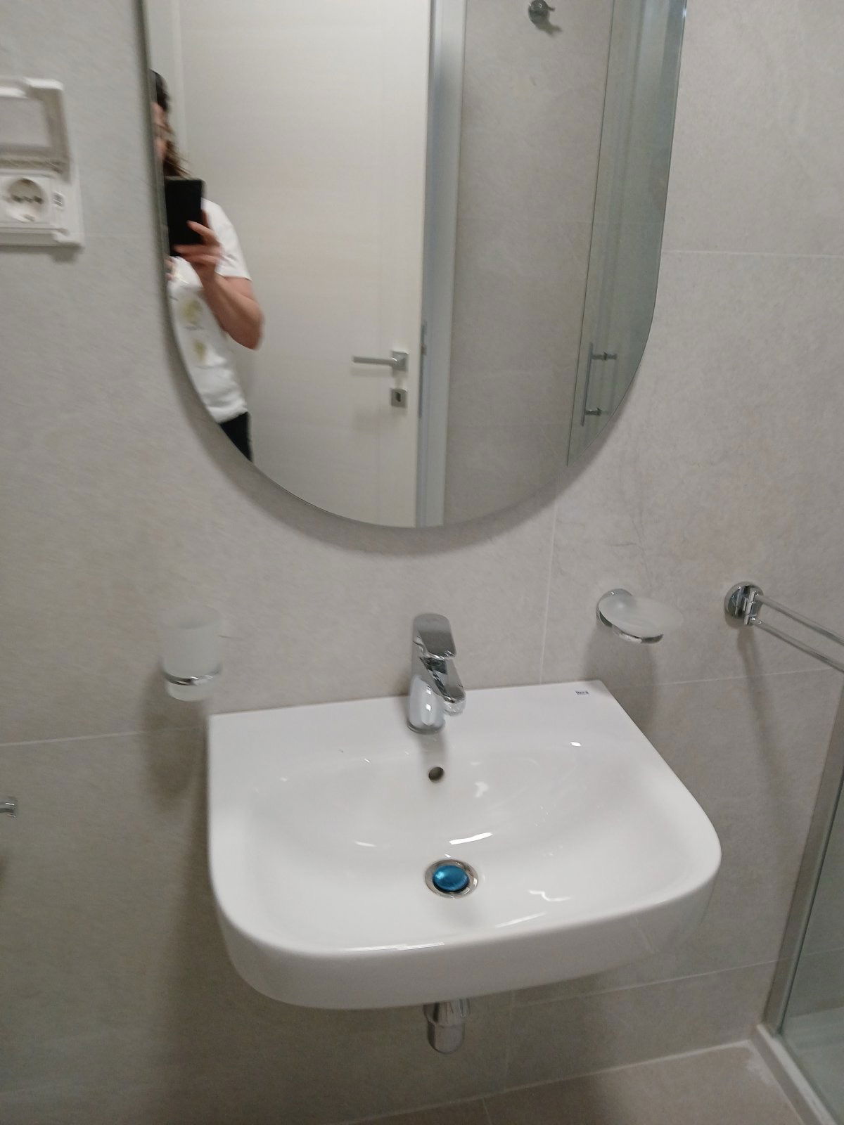 9c49a5a5-5a9c-4cfb-a7b0-f14b39ff541e.jpg