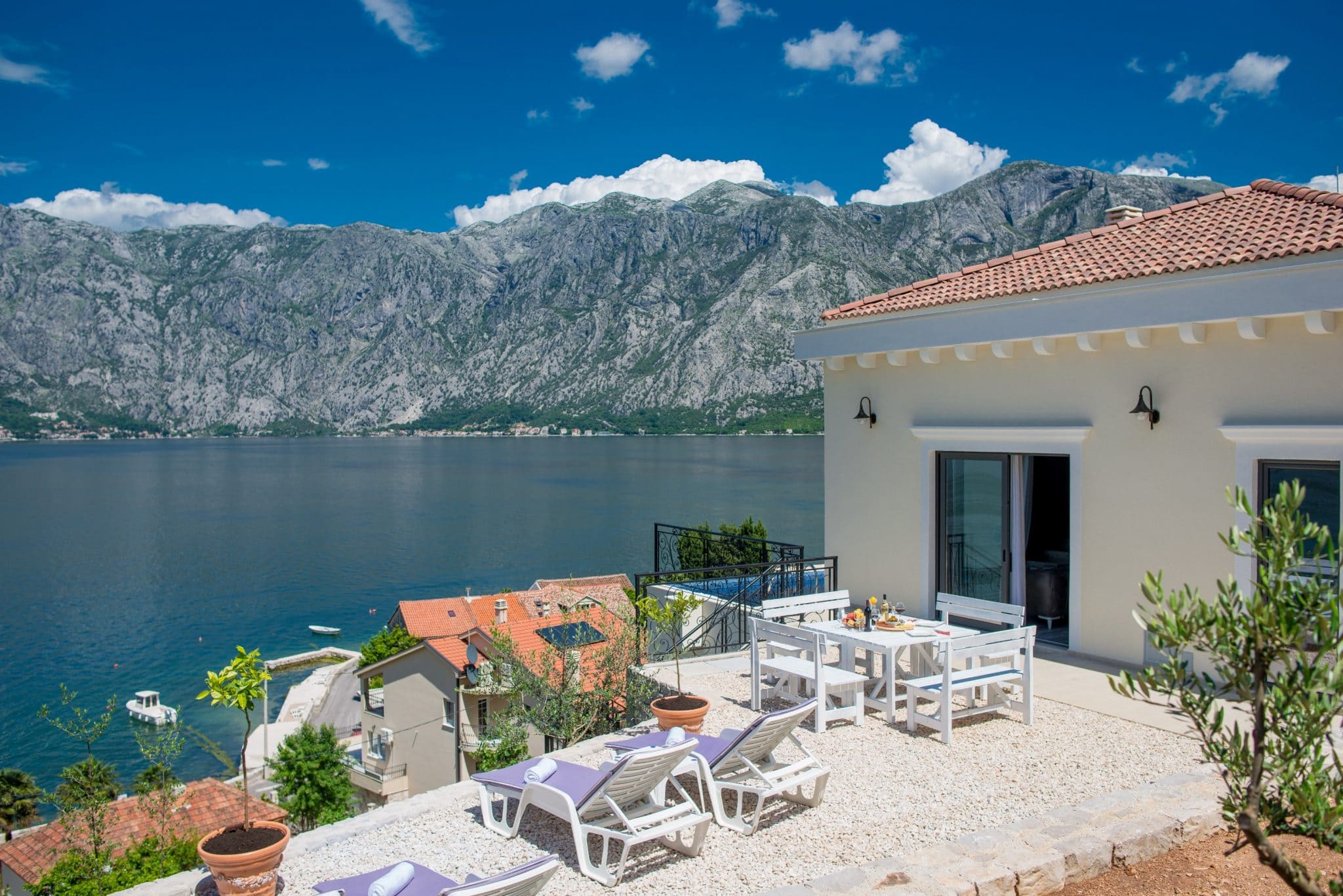 Продаж - Будинок Kotor, Stoliv