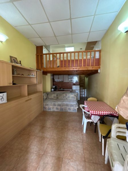 9ea18a7e-1019-47ce-8dd1-2611bb5125b1.jpg