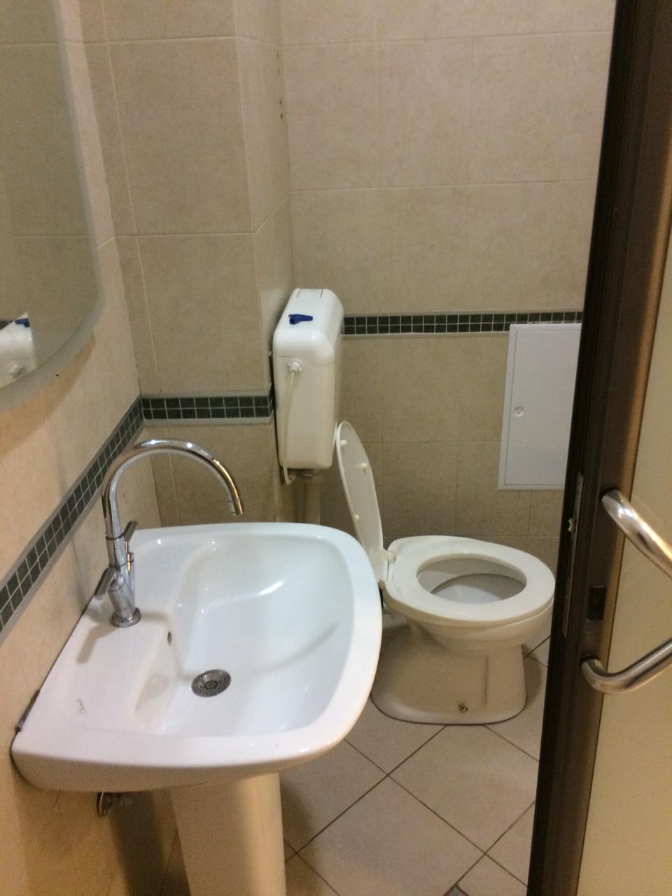 a0d7a3db-a3f1-4ebe-ac22-efae2b5b8599.jpg