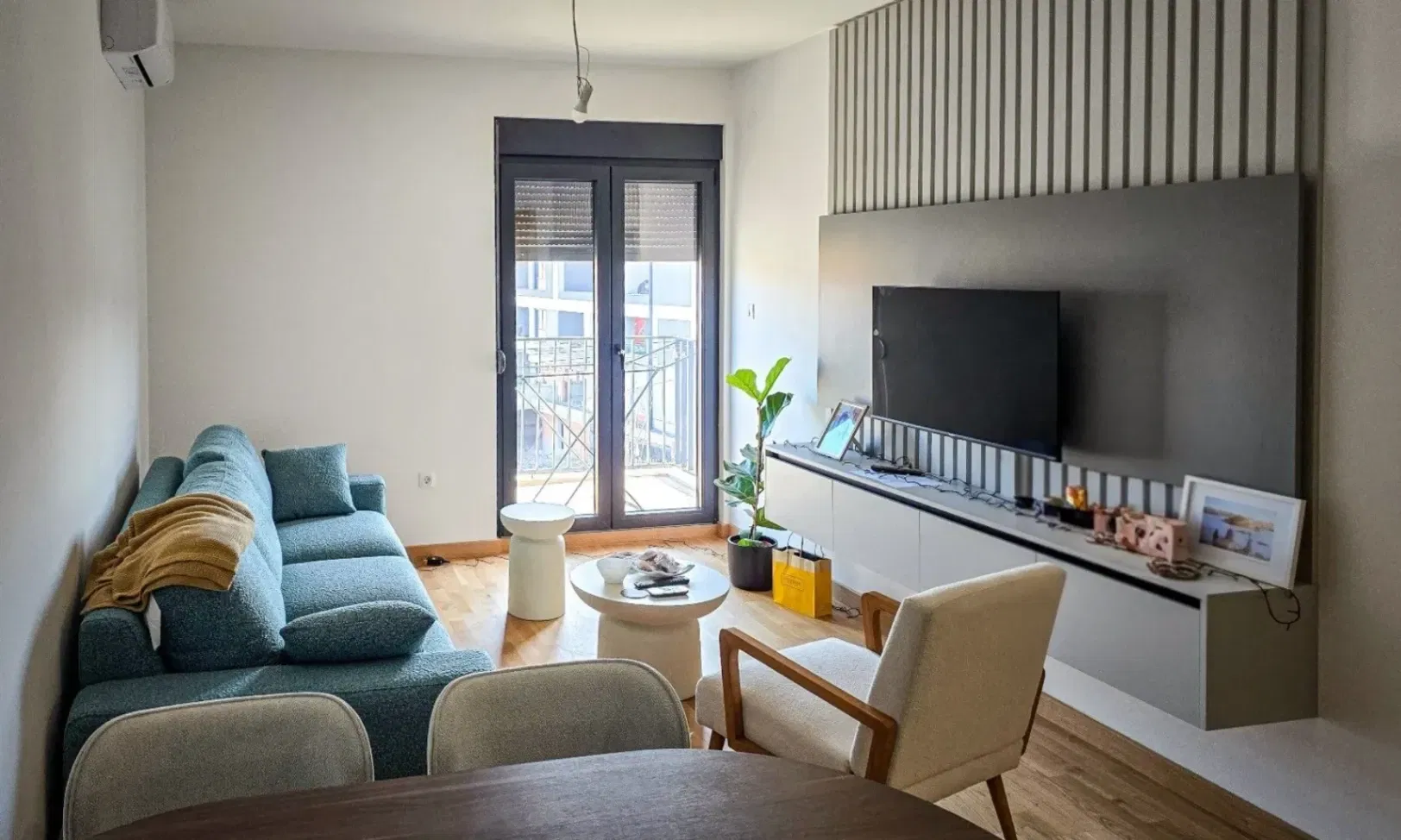 Продаж - Квартира Podgorica, Tološi