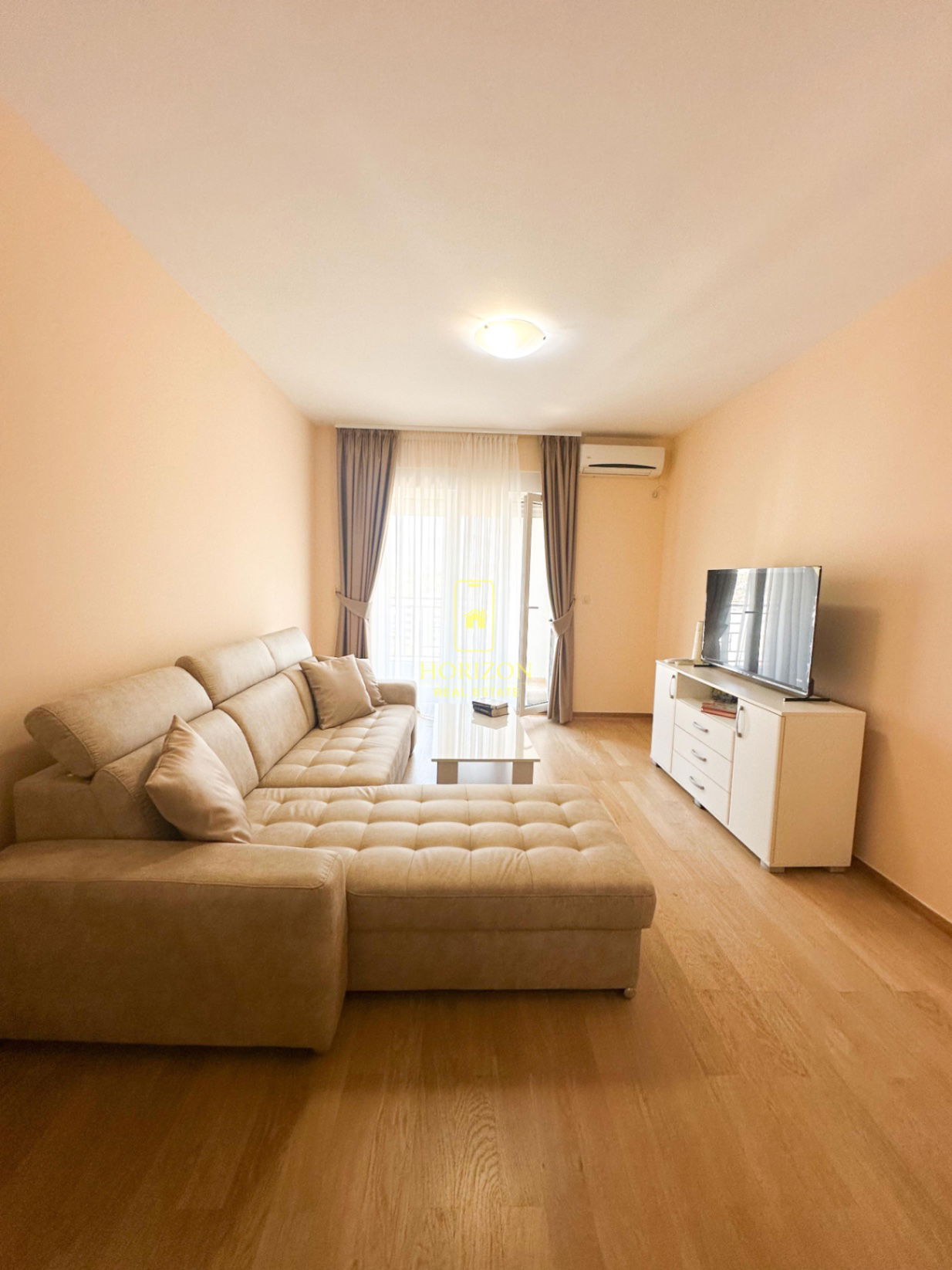 Sale - Apartment Podgorica, Blok 6