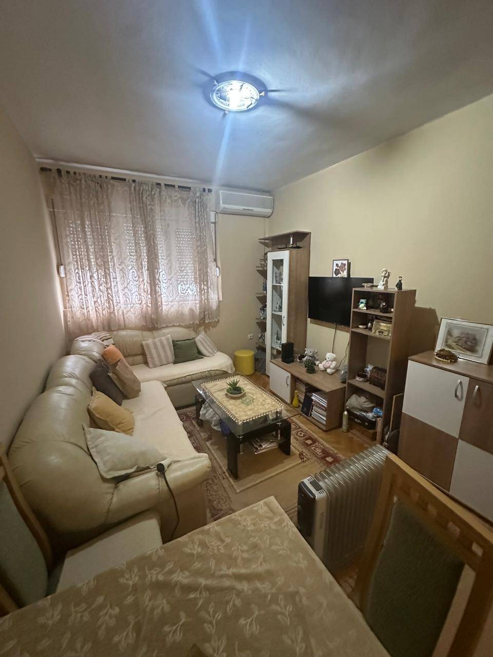 Продаж - Квартира Podgorica, Gintaš