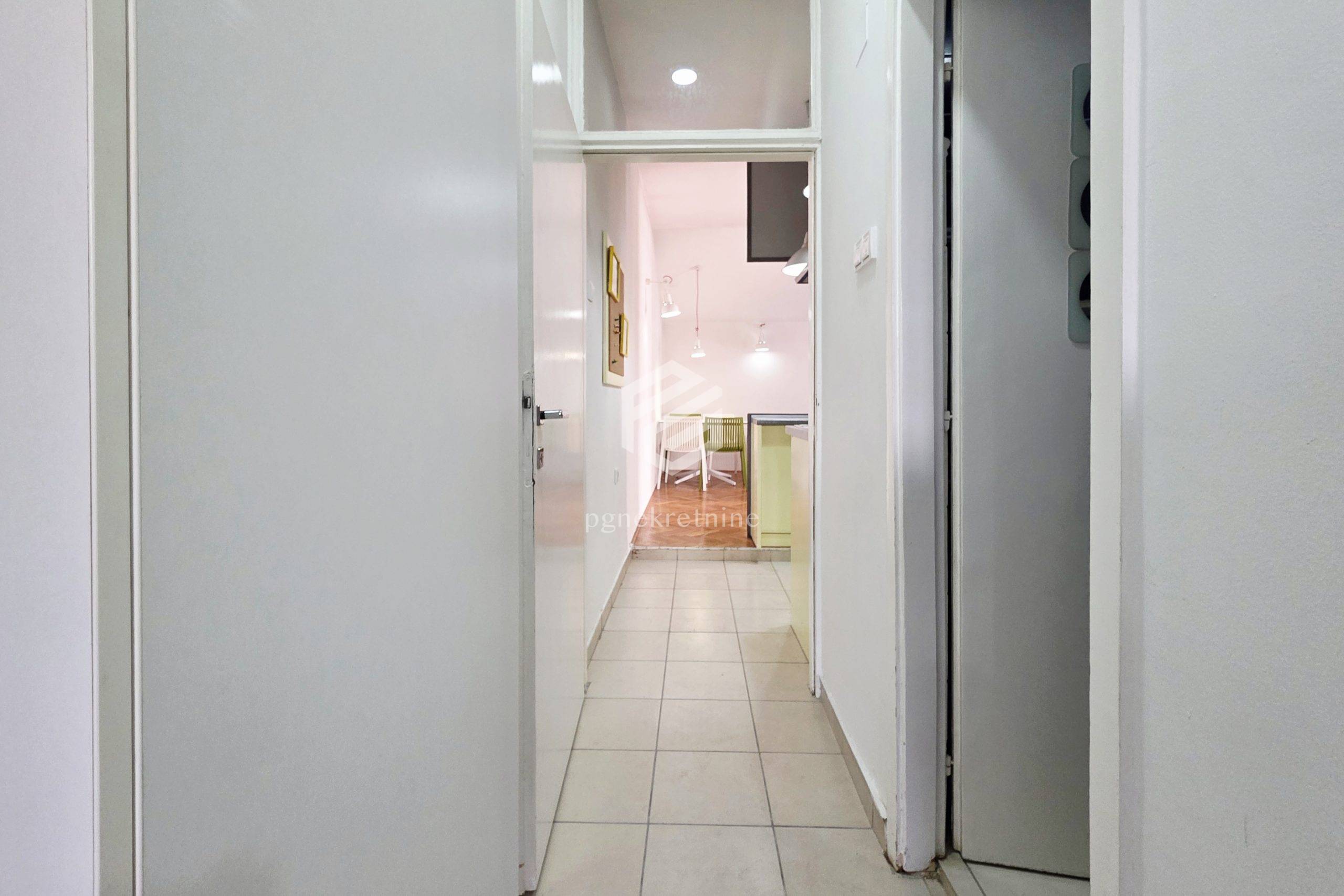 a3427c6e-6d43-4b46-ae55-e377091e1f57.jpg