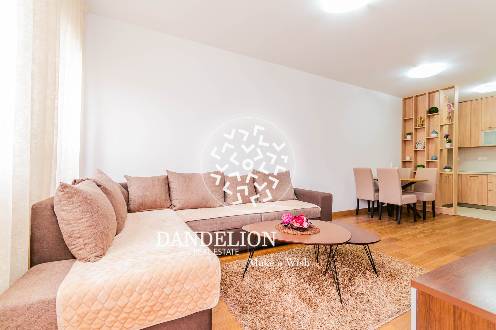 Izdavanje - Stan Podgorica, Tološi