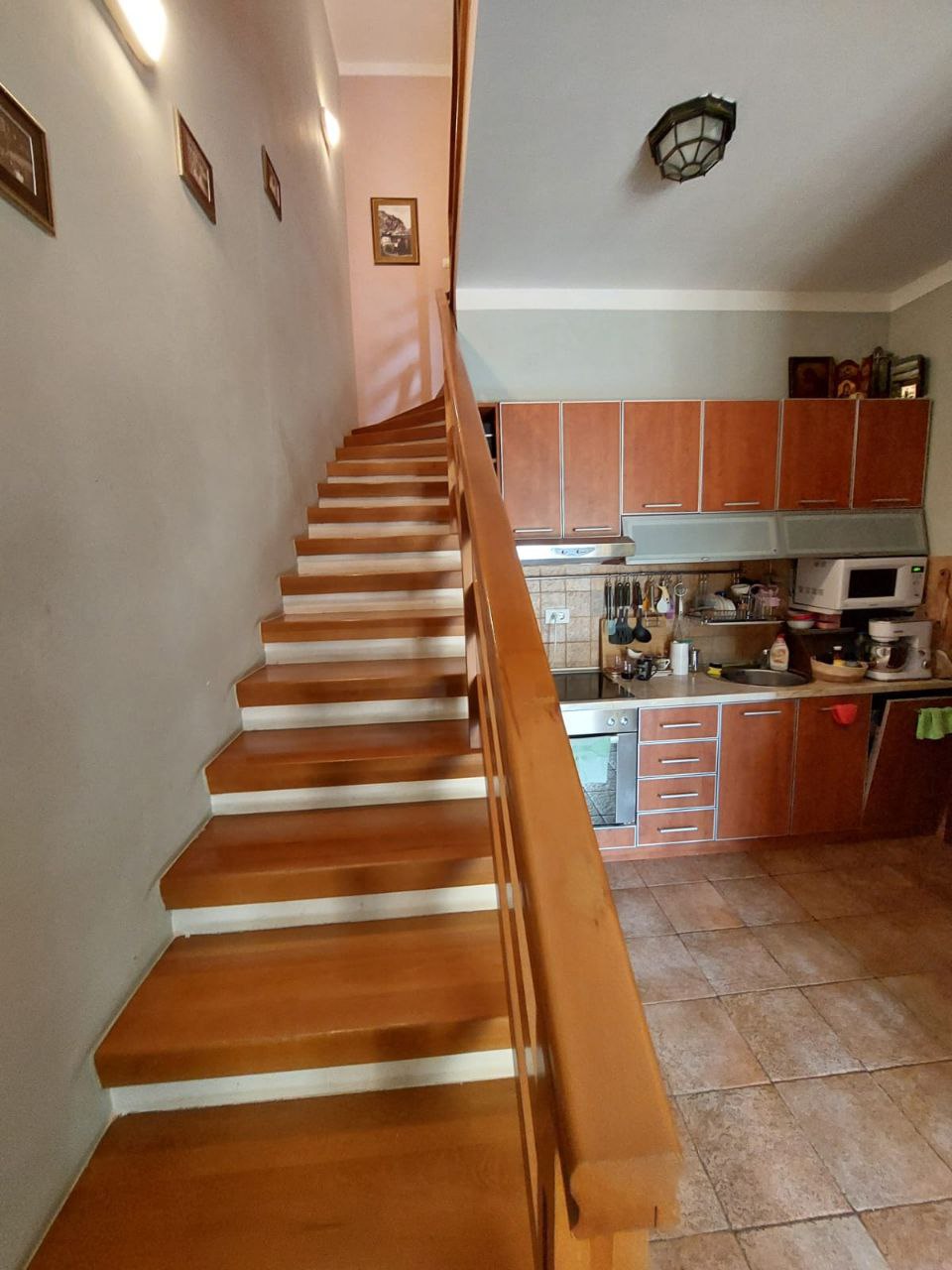 a6cf3fda-01f6-4989-97b0-500b8b671681.jpg