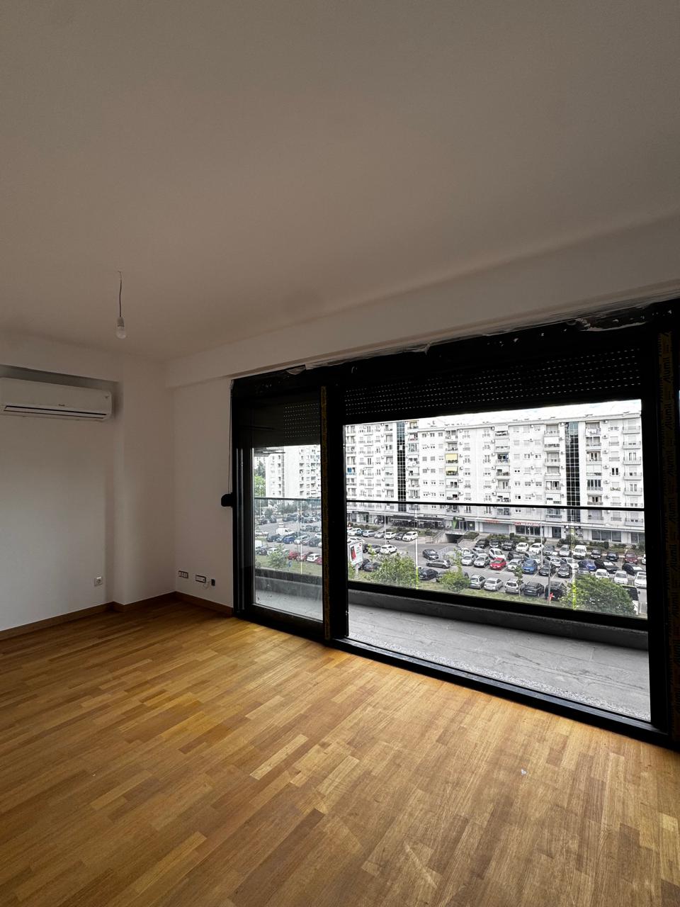 Sale - Apartment Podgorica, Pobrežje
