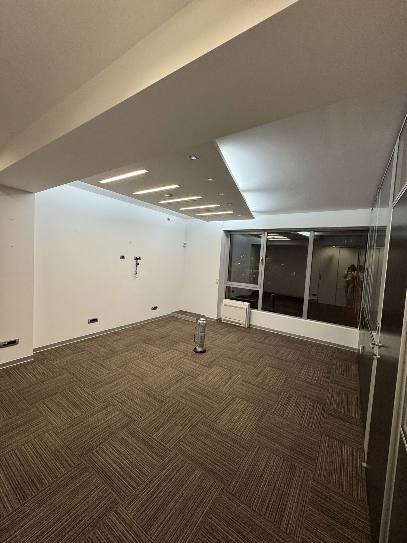 ab216445-da65-4959-82c7-84e64bc6d397.jpg