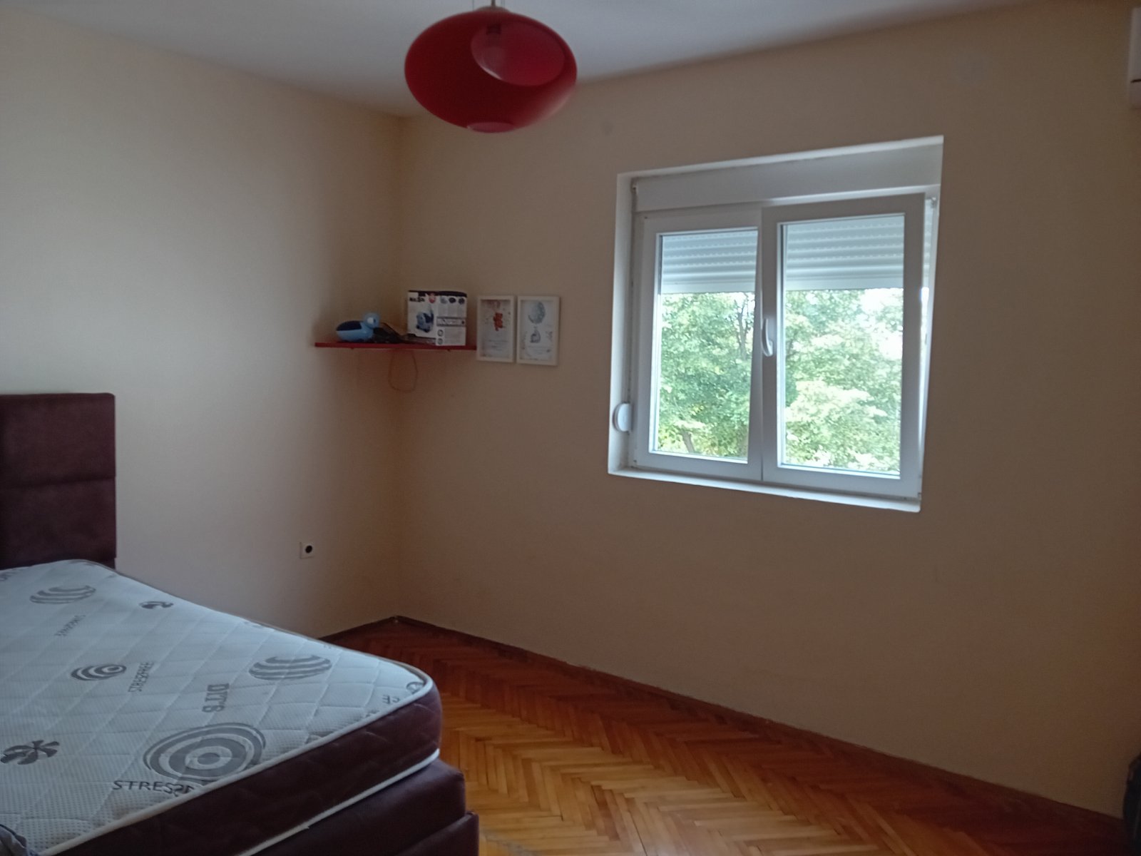 aba2ab34-7f74-4572-a5ed-e763cb951416.jpg