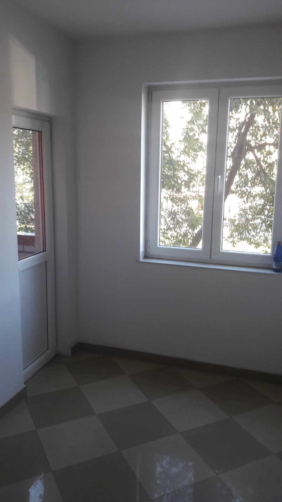 ac2b3680-35f8-4ffe-bc31-d27545a5eb6e.jpg