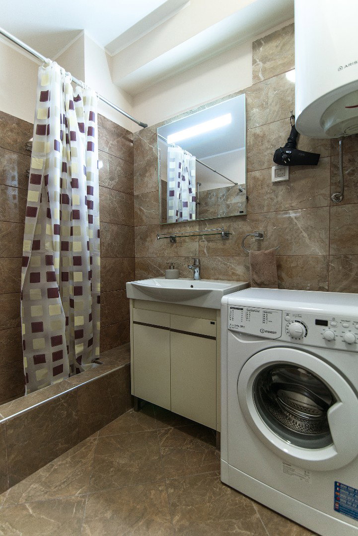 ad92c7f3-dce9-4452-b666-77cca4bdaee7.jpg