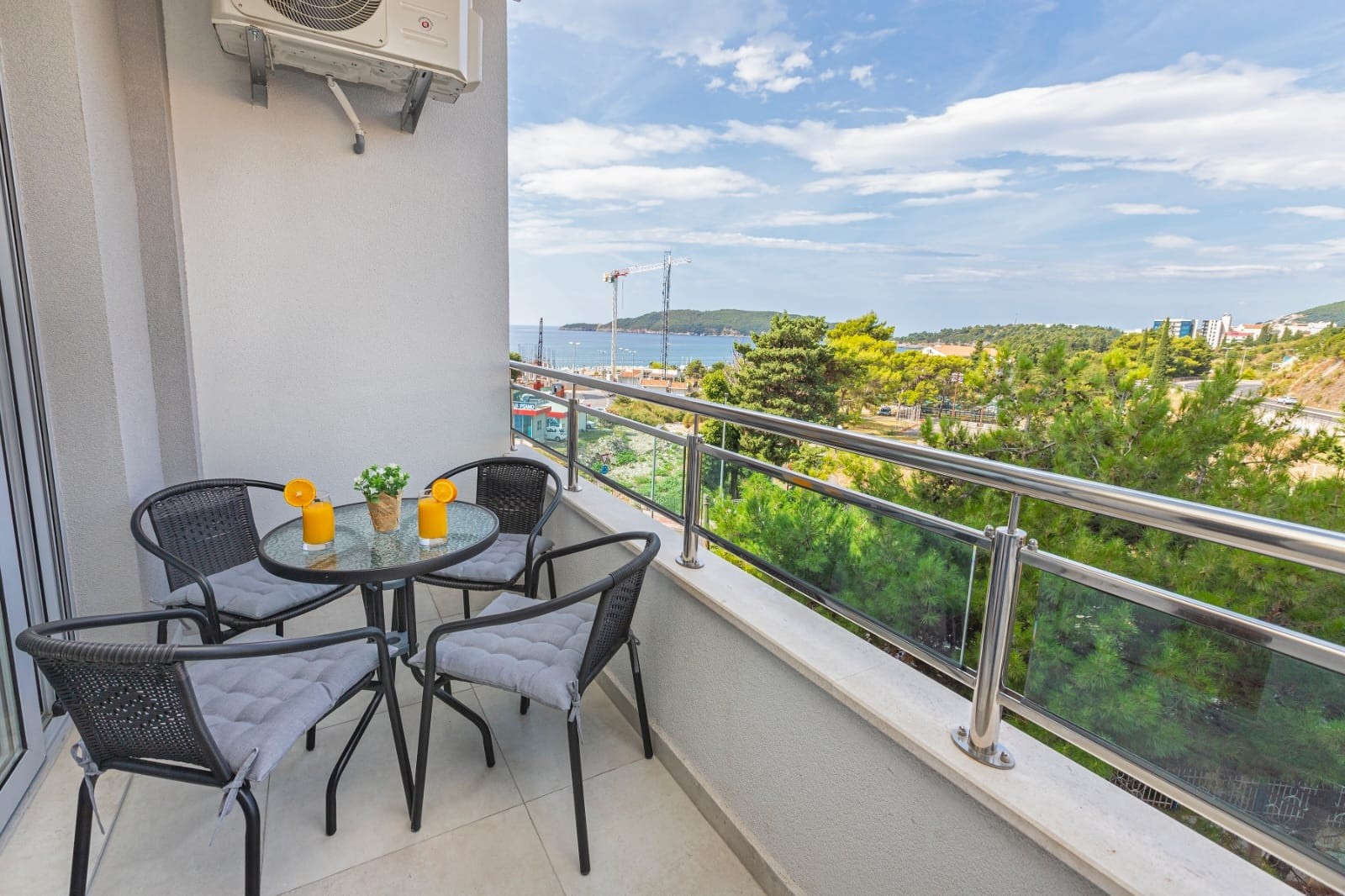 Продаж - Квартира Budva, Bečići