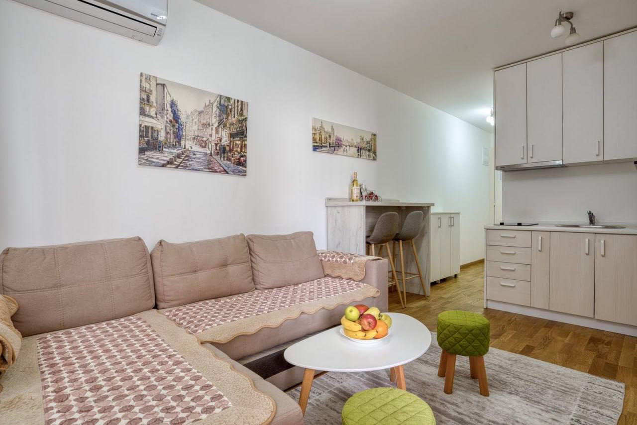 Izdavanje - Stan Budva, Budva