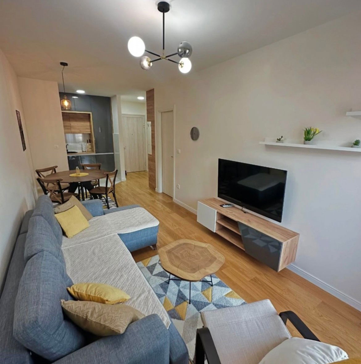 Оренда - Квартира Podgorica, Central Point