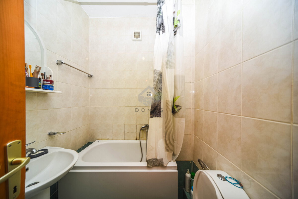 af0aec3c-02ce-4e40-9d84-c2576f61f7b0.jpg