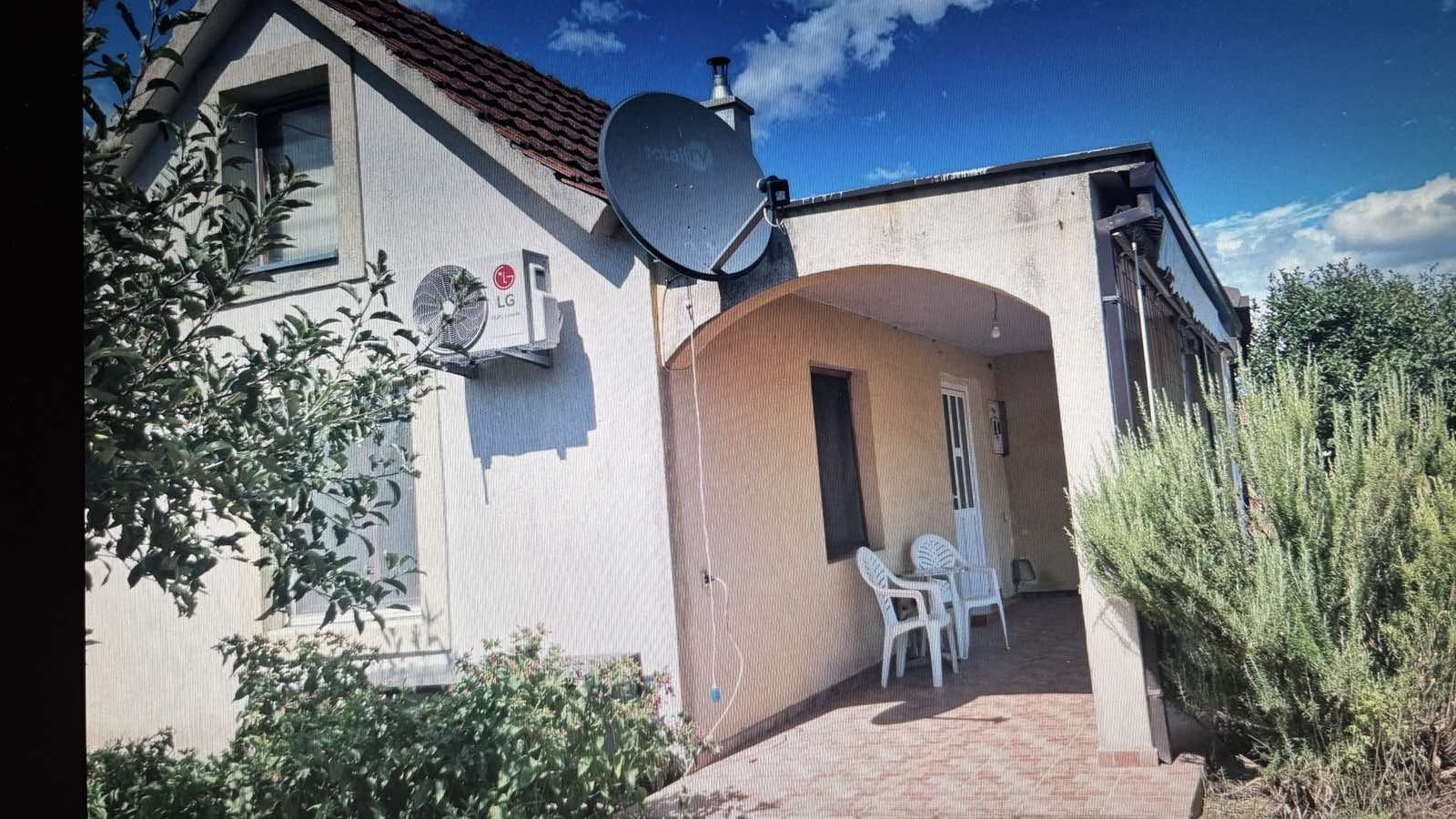 Оренда - Будинок Podgorica, Tološi