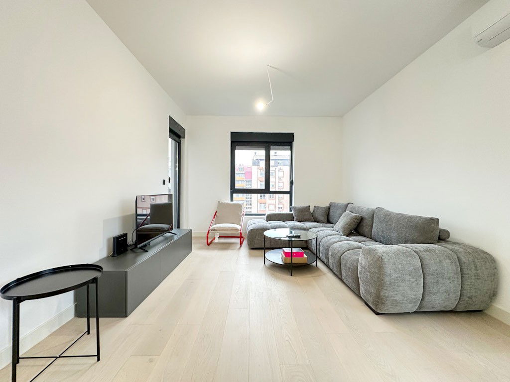 Izdavanje - Stan Podgorica, Krivi Most