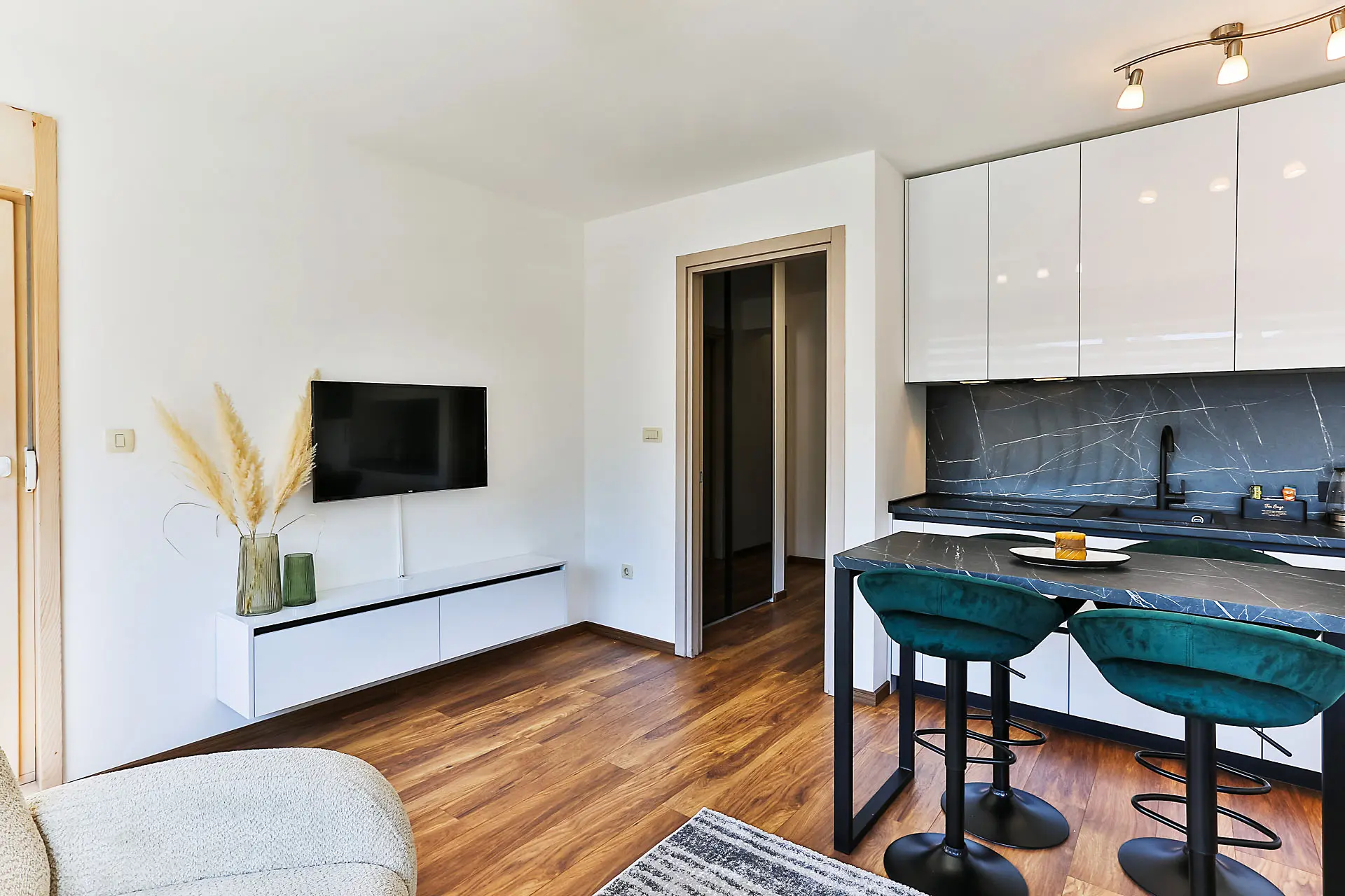 Sale - Apartment Budva, Ostalo