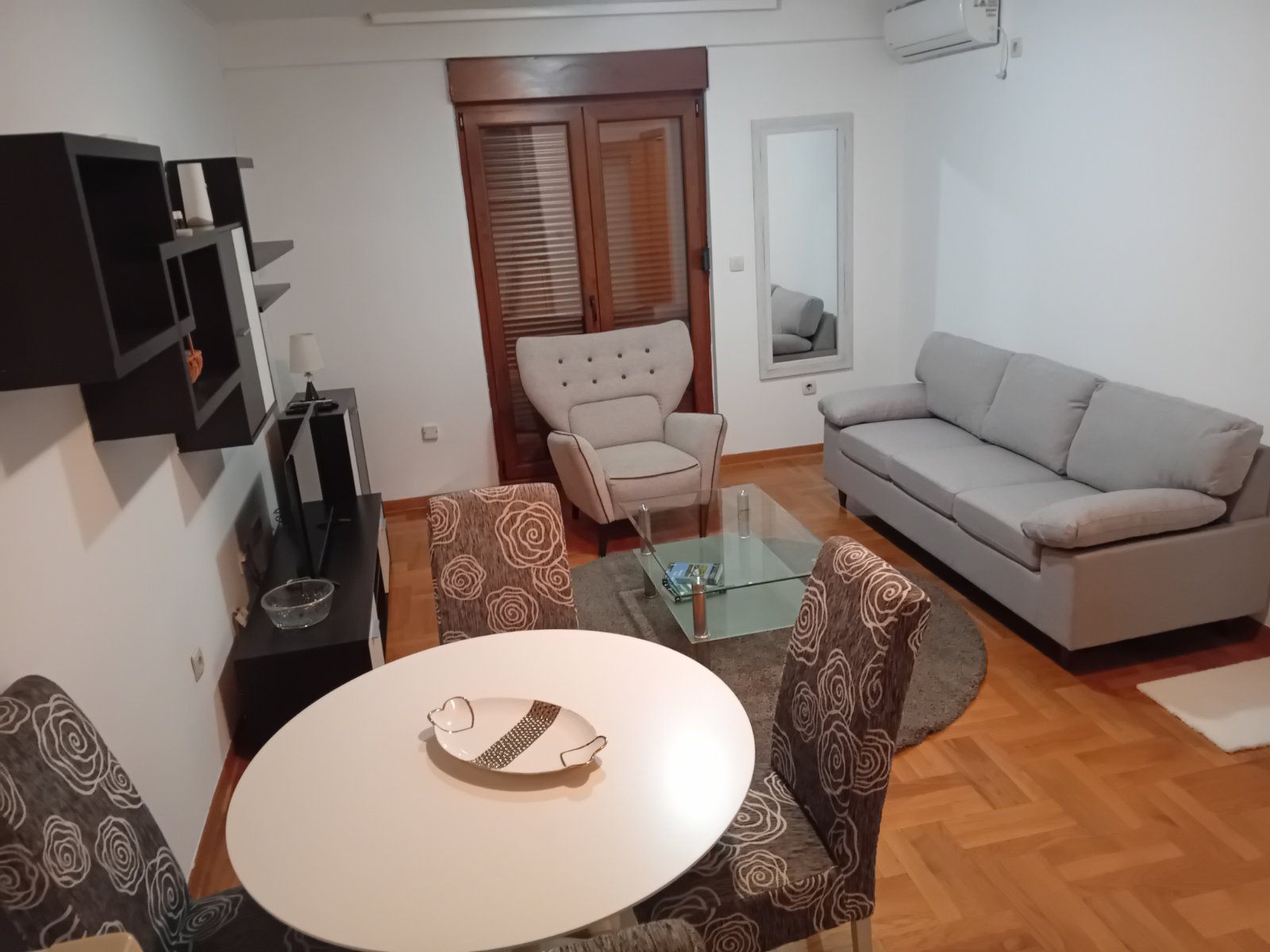 Аренда - Квартира Podgorica, Stari Aerodrom