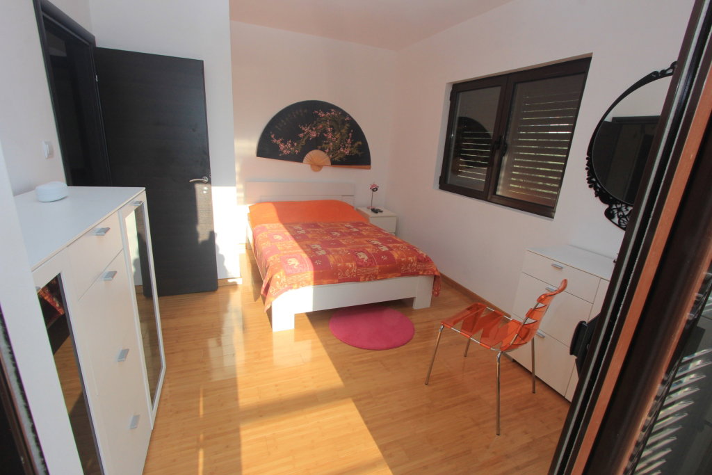 b0efca26-46bd-484d-bc6e-b8fd45540186.jpg
