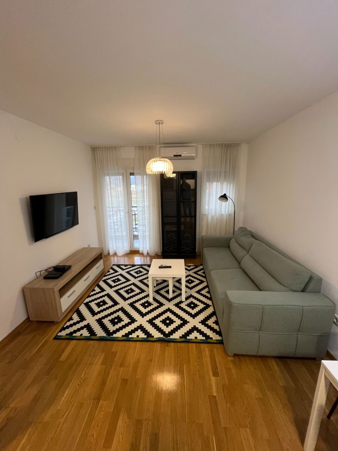 Продаж - Квартира Podgorica, Stari Aerodrom