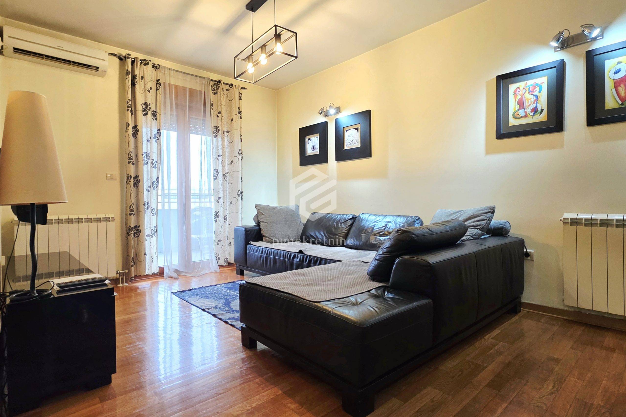 Sale - Apartment Podgorica, Preko Morače