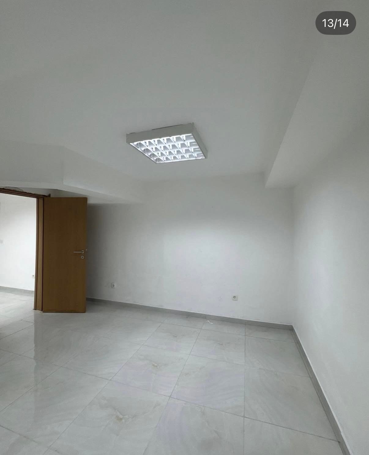 Satış - Iş yeri Podgorica, Lepa Kata