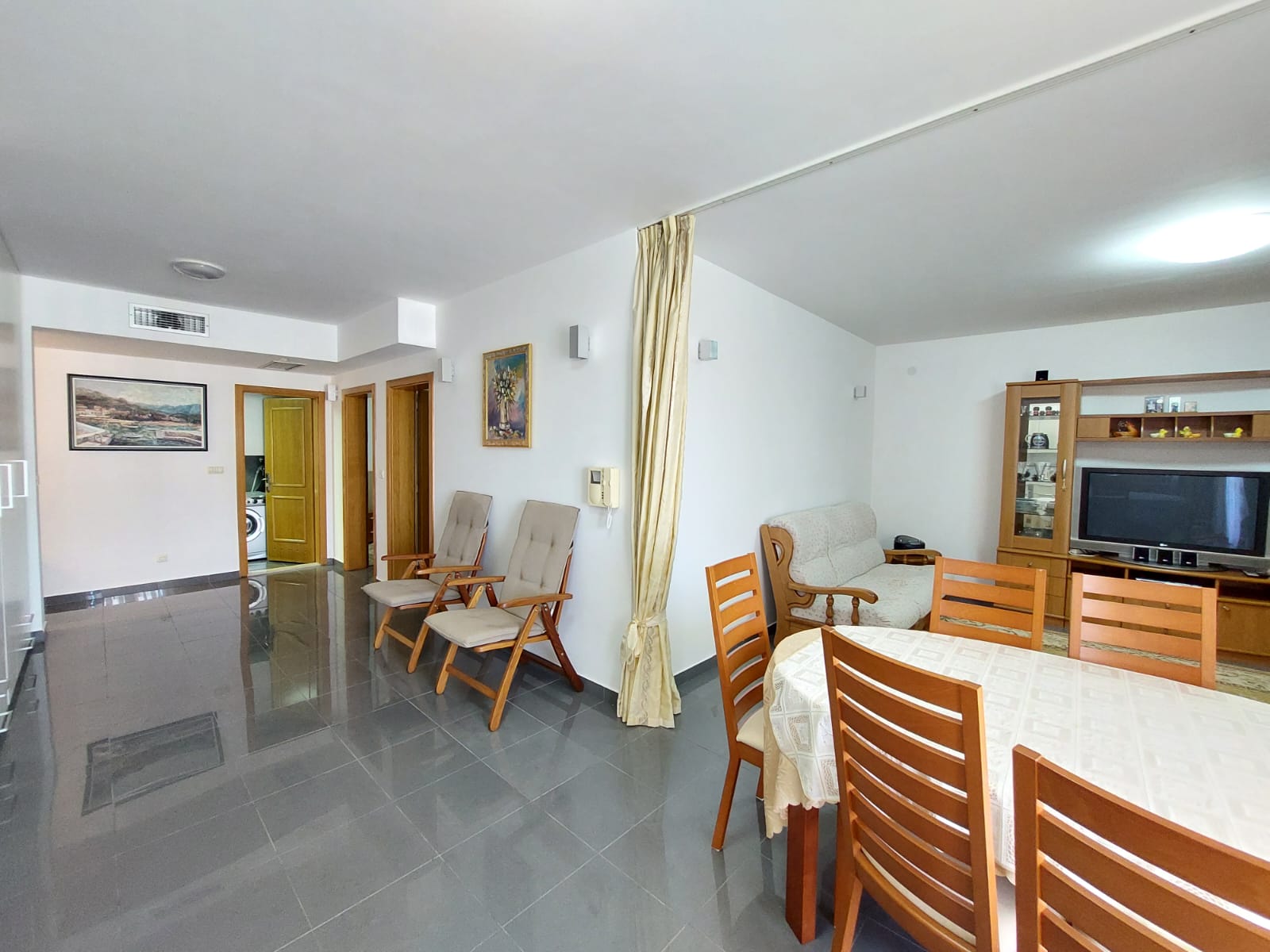 Продаж - Квартира Budva, Bečići