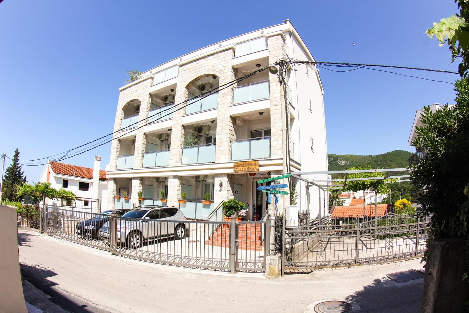 Sale - Office space Budva, Bečići