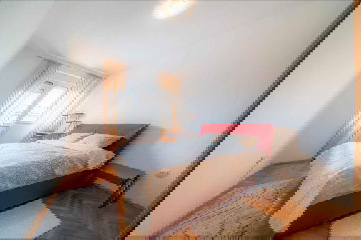 b3a0cddf-0d63-4ef7-ac20-e4f04bcb8783.jpeg
