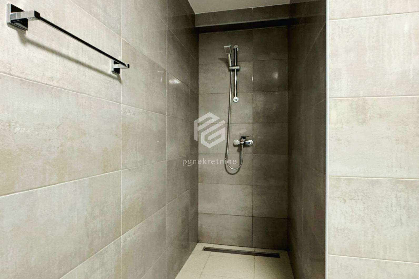 b3d2c88f-3140-4170-abf7-ccc788ffa164.jpg