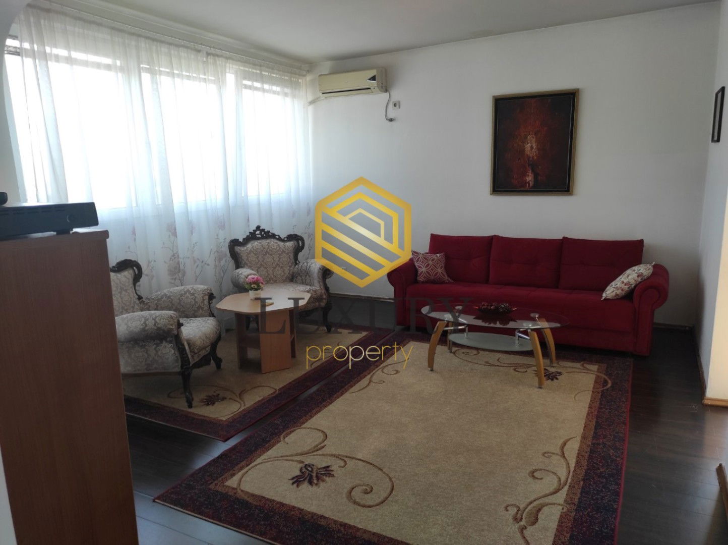 Izdavanje - Stan Podgorica, Centar