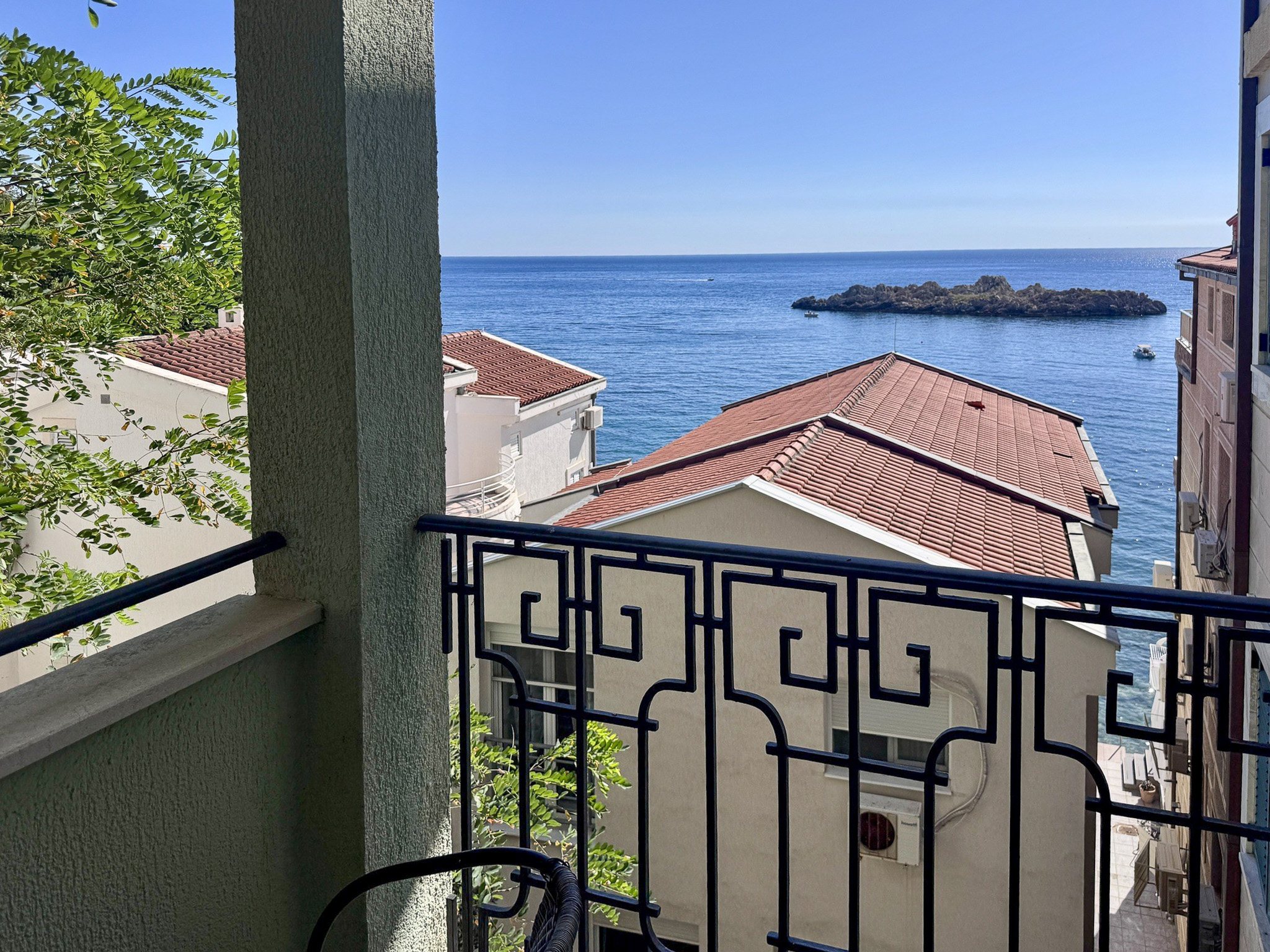 Sale - Apartment Budva, Sveti Stefan