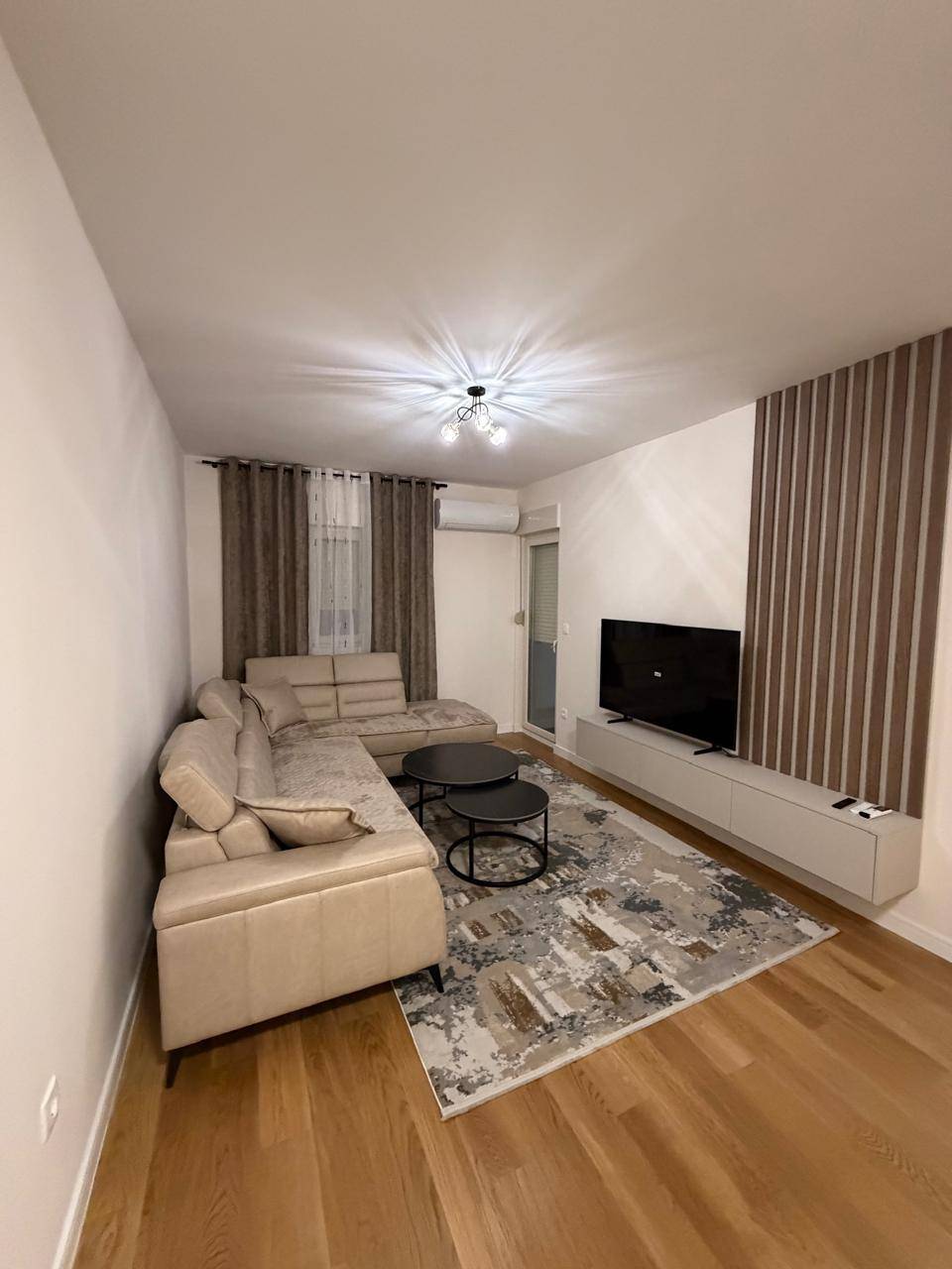 Izdavanje - Stan Podgorica, Central Point