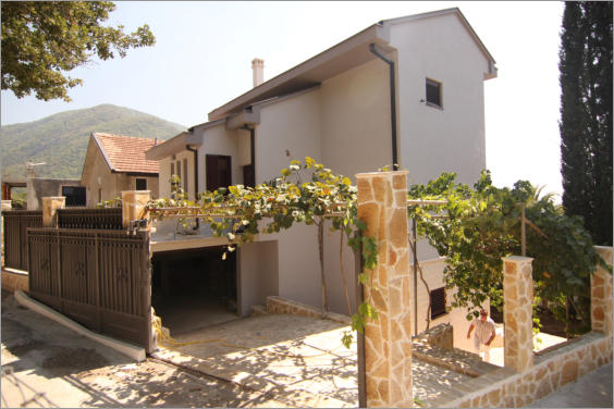 Prodaja - Kuća Budva, Lastva