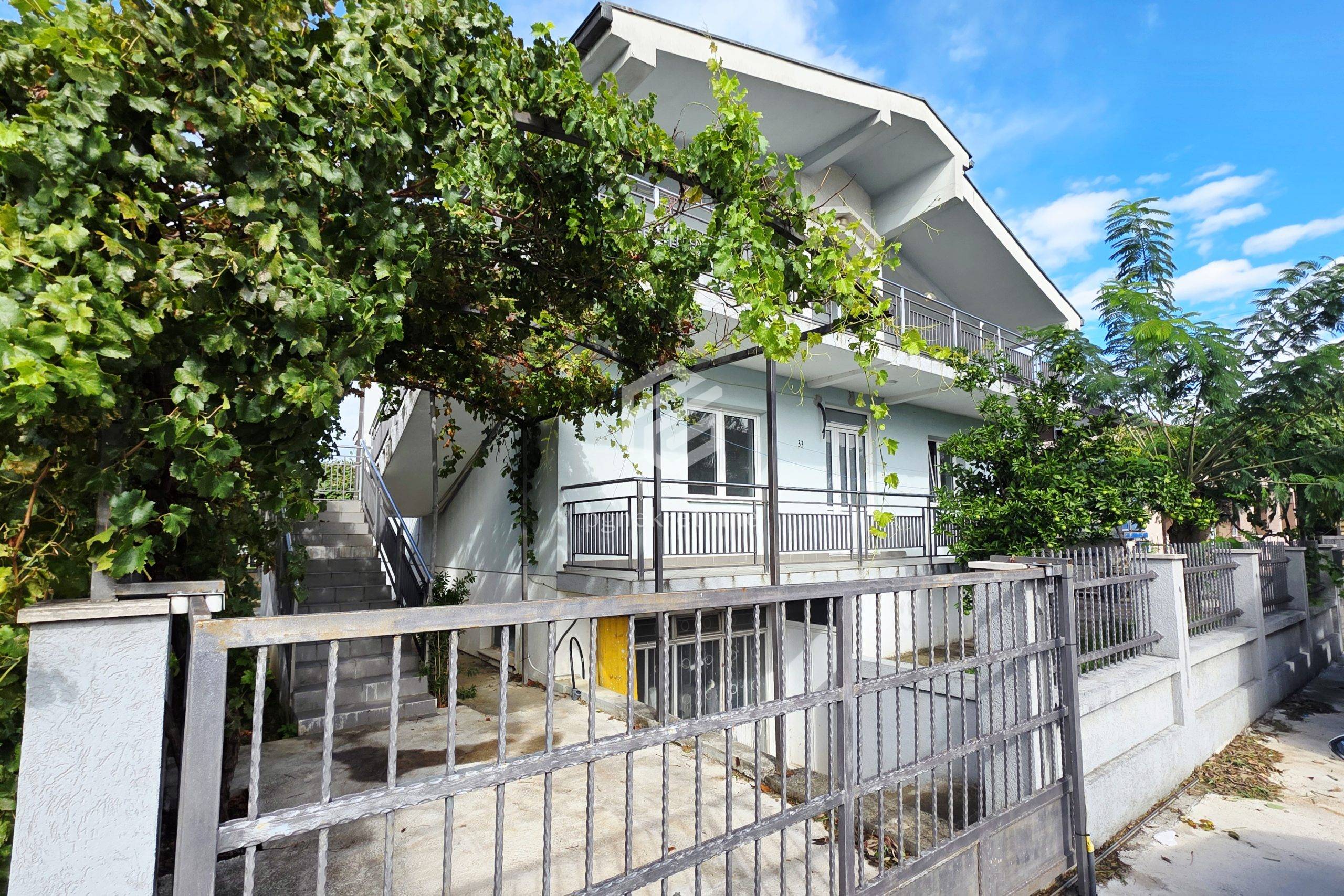 Sale - House Podgorica, Masline