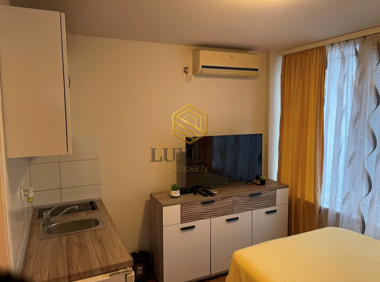b9e1b300-c793-4675-8ca0-ce5fee038321.jpg