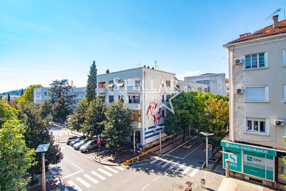 Kiralık - İş yeri Podgorica, Centar