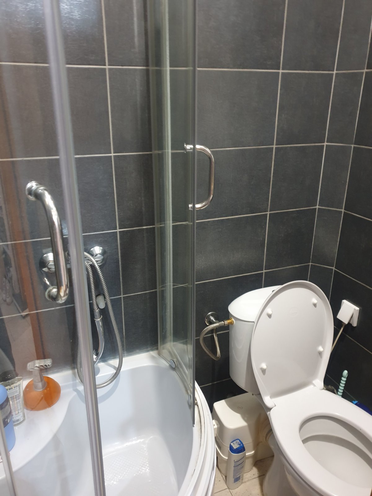 ba89f172-79e0-406e-8cba-8390ab796298.jpg